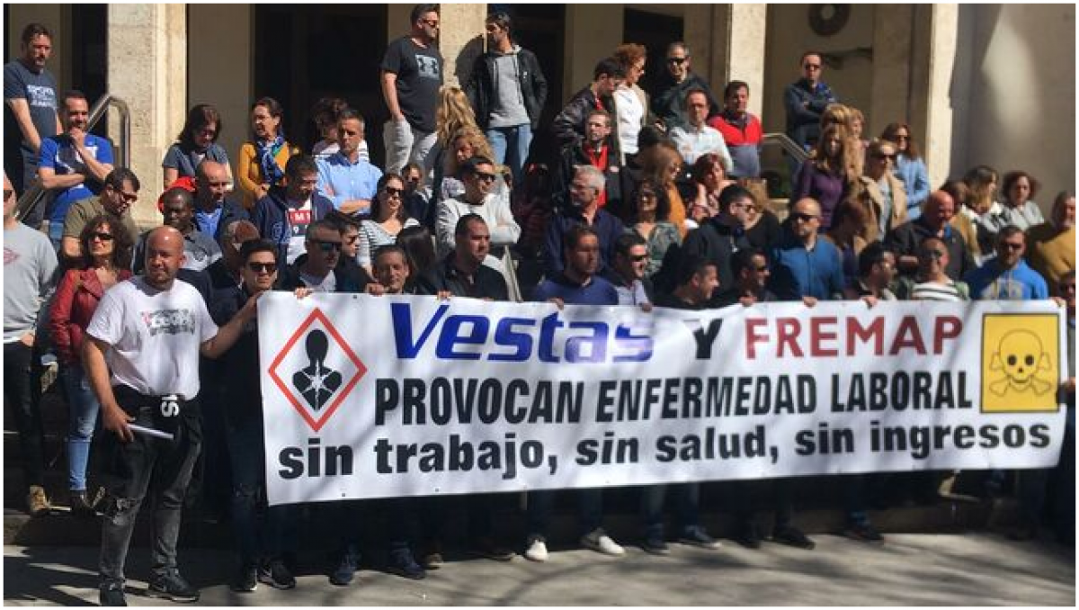 Concentracin frente a la Subdelegacin del Gobierno en Ciudad Real